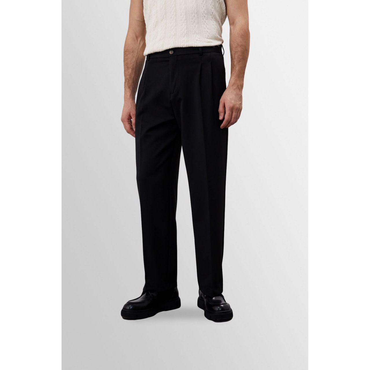 High Waist Pleated Comfortable Fit Men’s Trousers